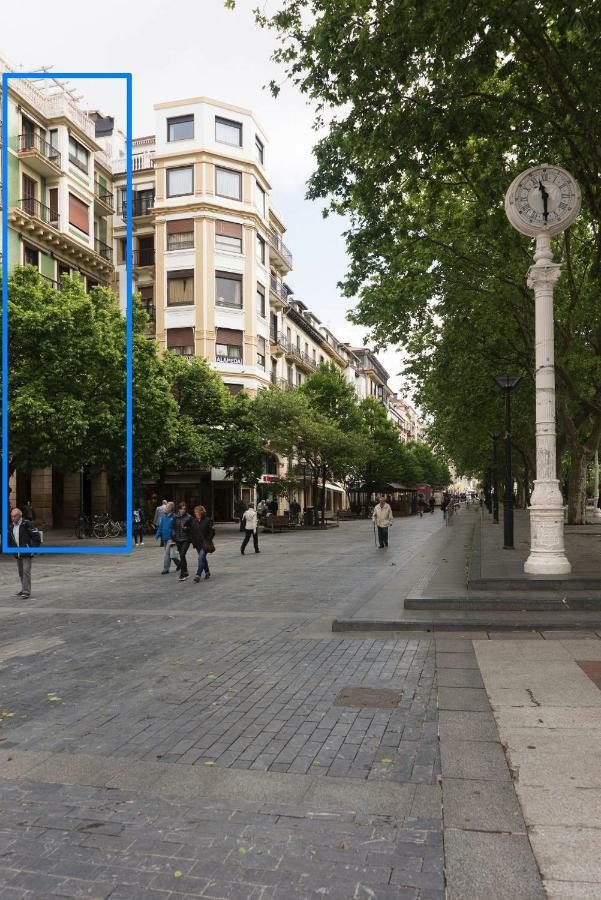 Luxury In Old Town Near Beach By Www,Sansebastianapartments,Es サン・セバスティアン エクステリア 写真