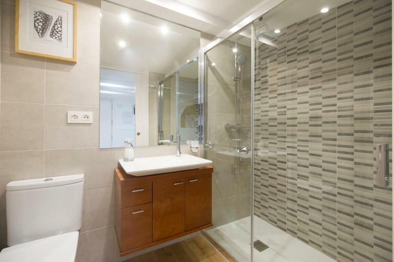 Luxury In Old Town Near Beach By Www,Sansebastianapartments,Es サン・セバスティアン エクステリア 写真
